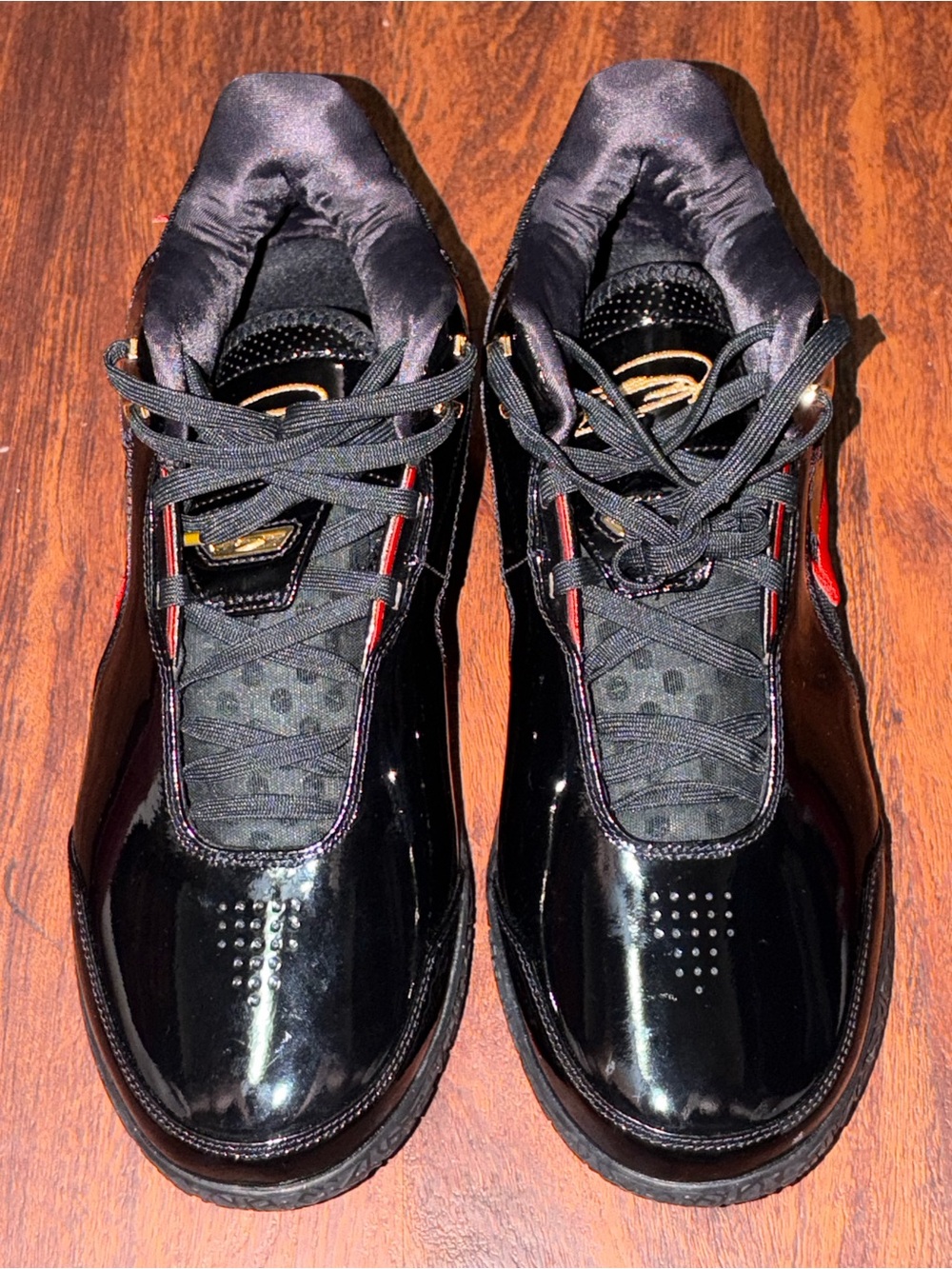 LeBron basketball shoes by Nike - Picture 5 of 13